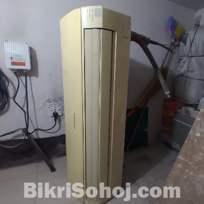 1.5 tons General AC for sale